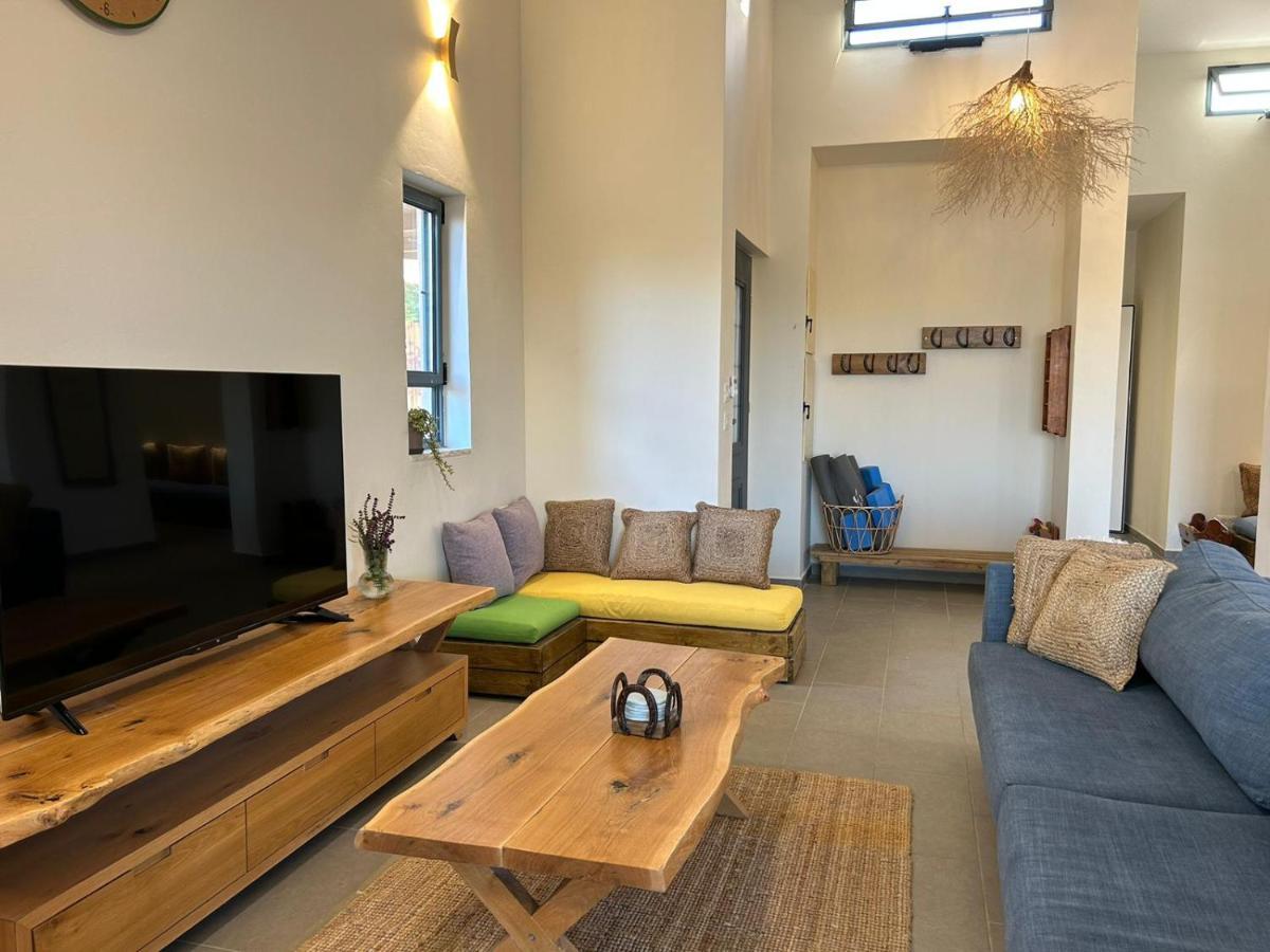 诺夫朱琦姆山林小屋 Tzukim 外观 照片
